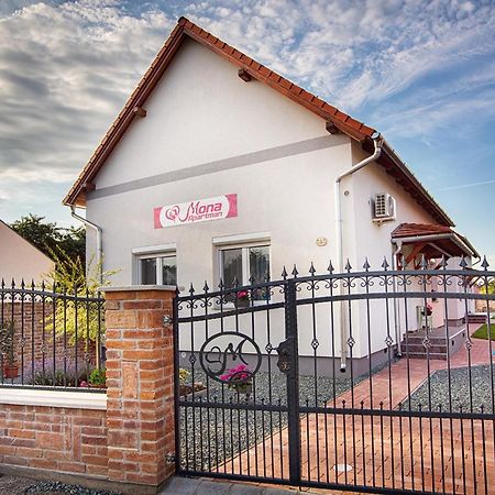 Mona Apartman Sárvár Екстериор снимка